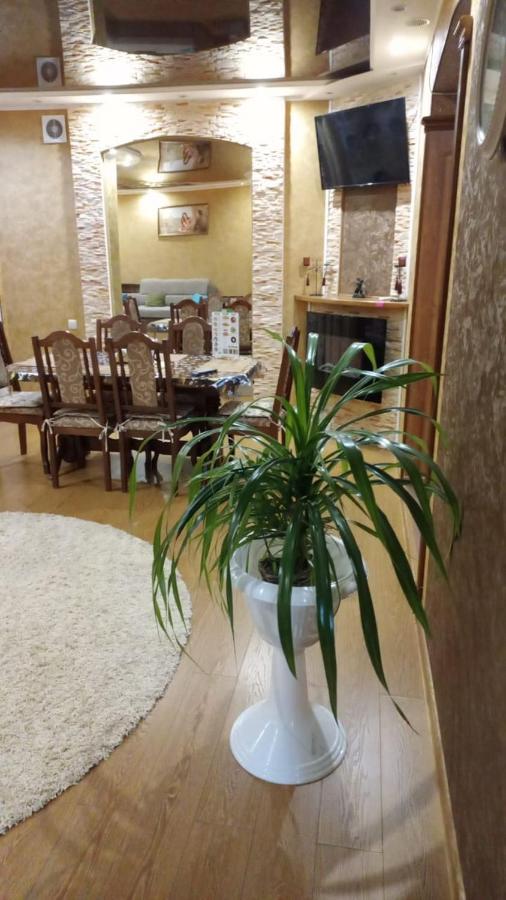 Lux Apartment City Center Nikolayev Ngoại thất bức ảnh